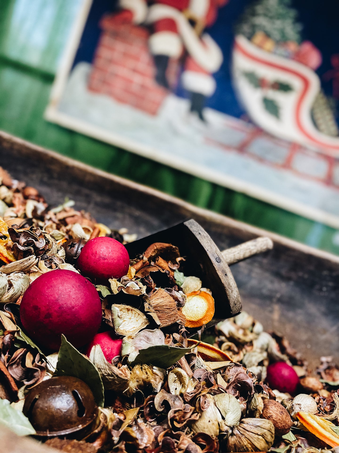 R+R Homemade Potpourri “Christmas Nest”